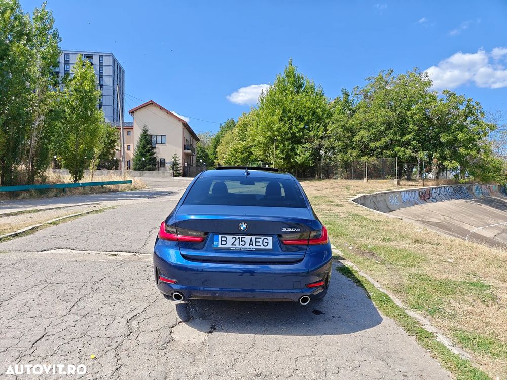 BMW Seria 3 330e Aut. Sport Line - 5
