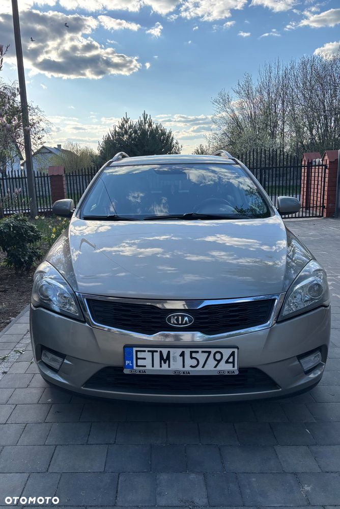 Kia Ceed 1.6 Crdi M - 1