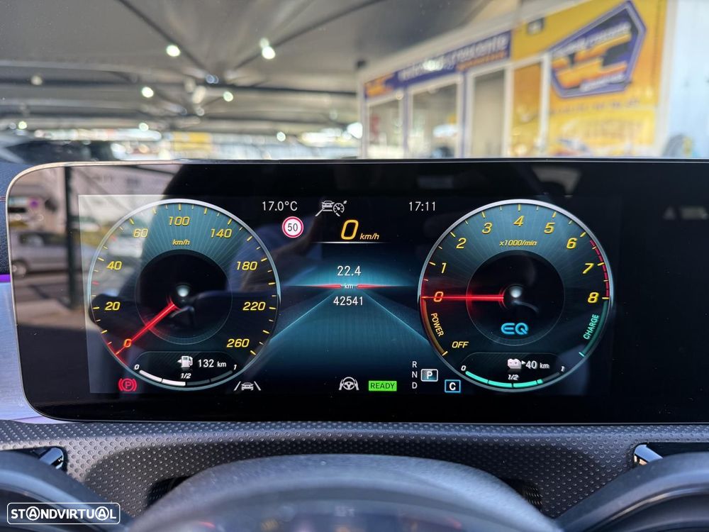 Mercedes-Benz CLA 250 e 8G-DCT AMG Line - 28