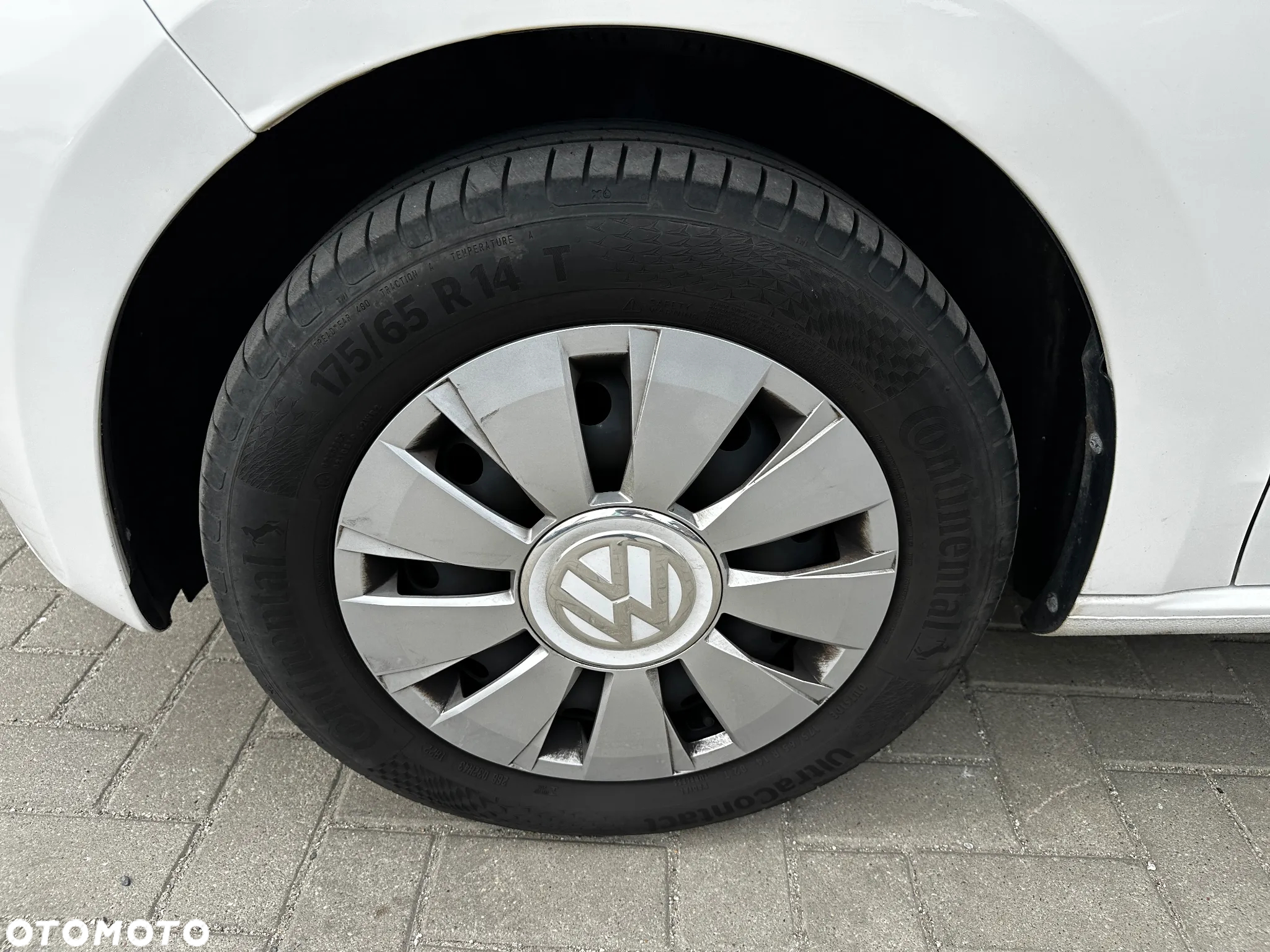 Volkswagen up! - 27