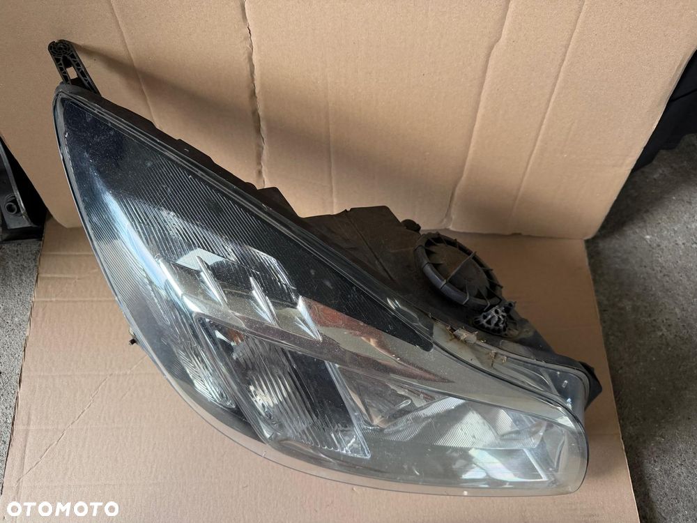Lampa prawa przednia prawy przód XENON Opel Insignia A europa - 2