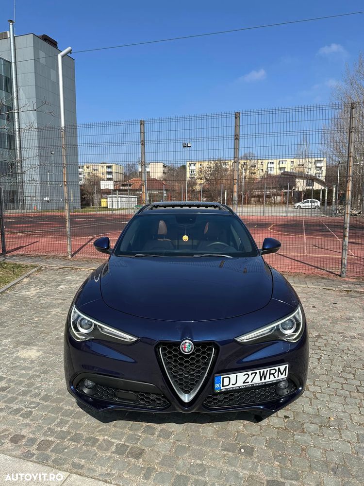 Alfa Romeo Stelvio 2.0 Turbo 16V AT8-Q4 Veloce Ti - 1