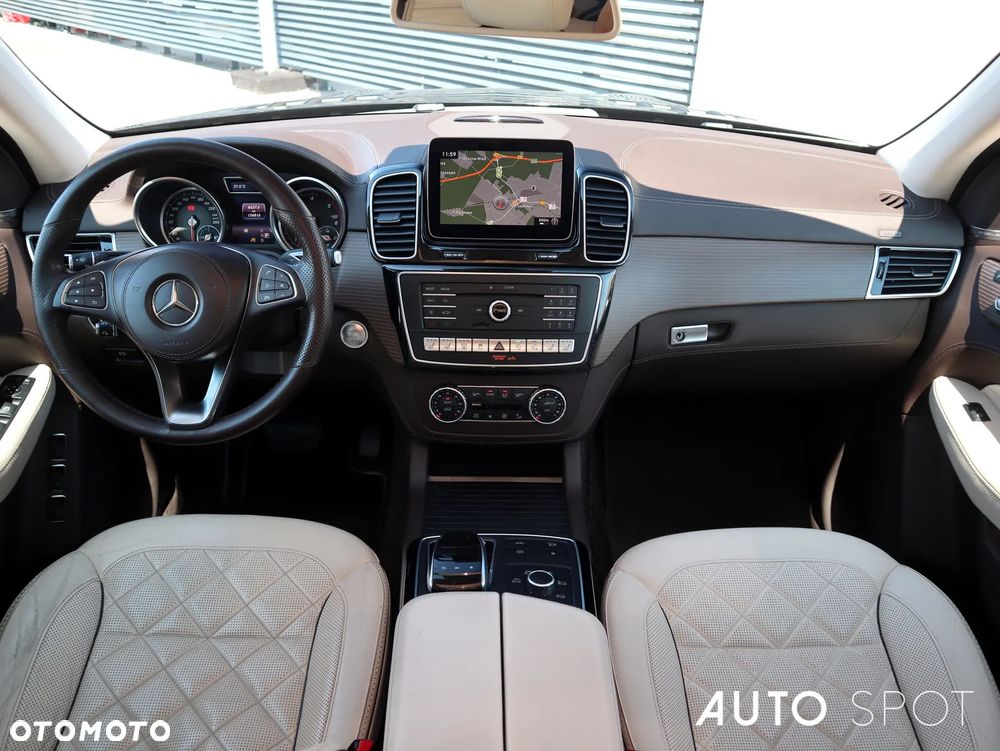 Mercedes-Benz GLS 350 d 4Matic 9G-TRONIC AMG Line - 20