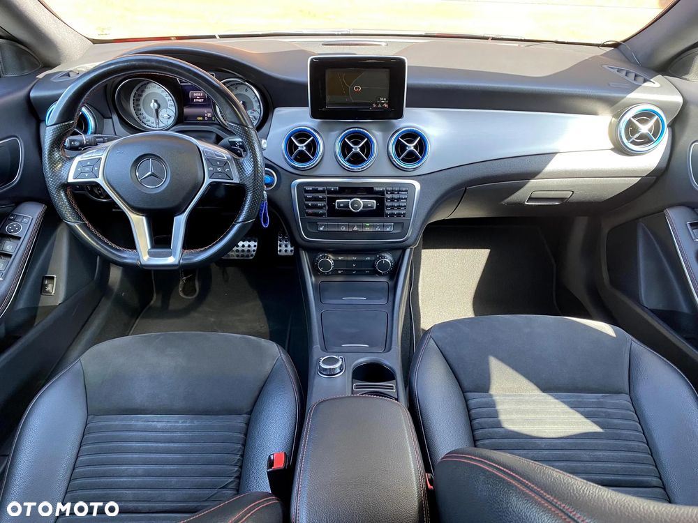 Mercedes-Benz CLA - 35