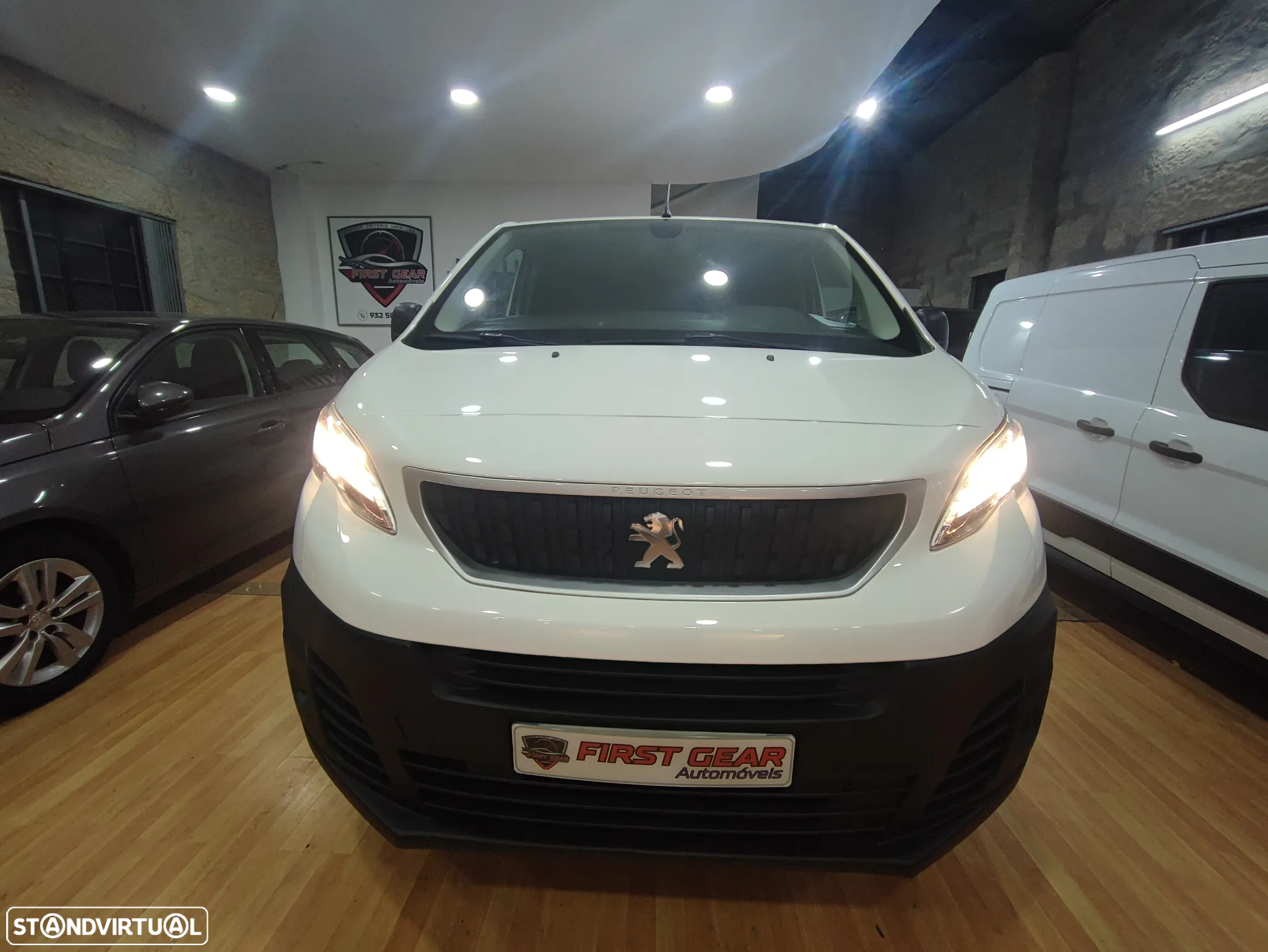 Peugeot EXPERT VAN L1H1 2.0 BLUEHDi 122CV - 3 LUG - 35