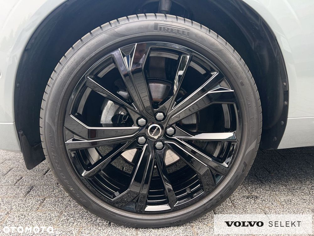 Volvo XC 60 B5 B AWD Plus Black Edition - 21