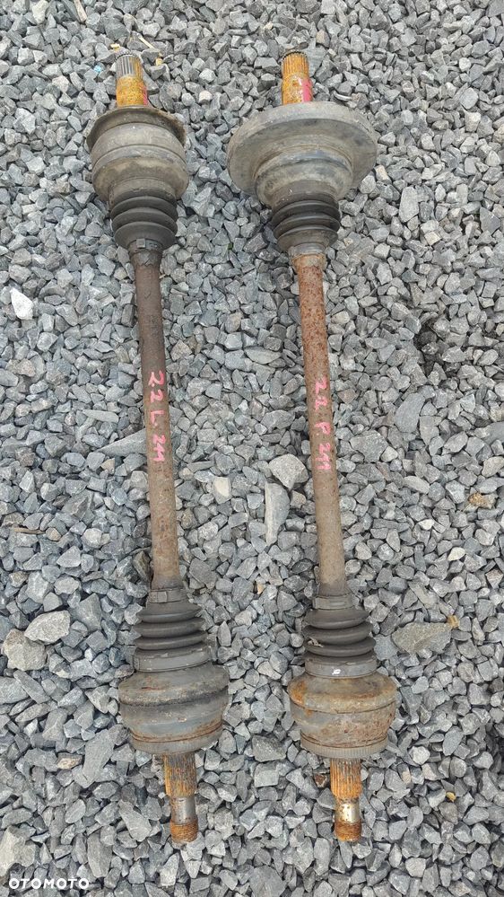 MERCEDES W211 2.2 CDI PÓŁOŚ Tylna TYŁ 34MM Lewa Prawa