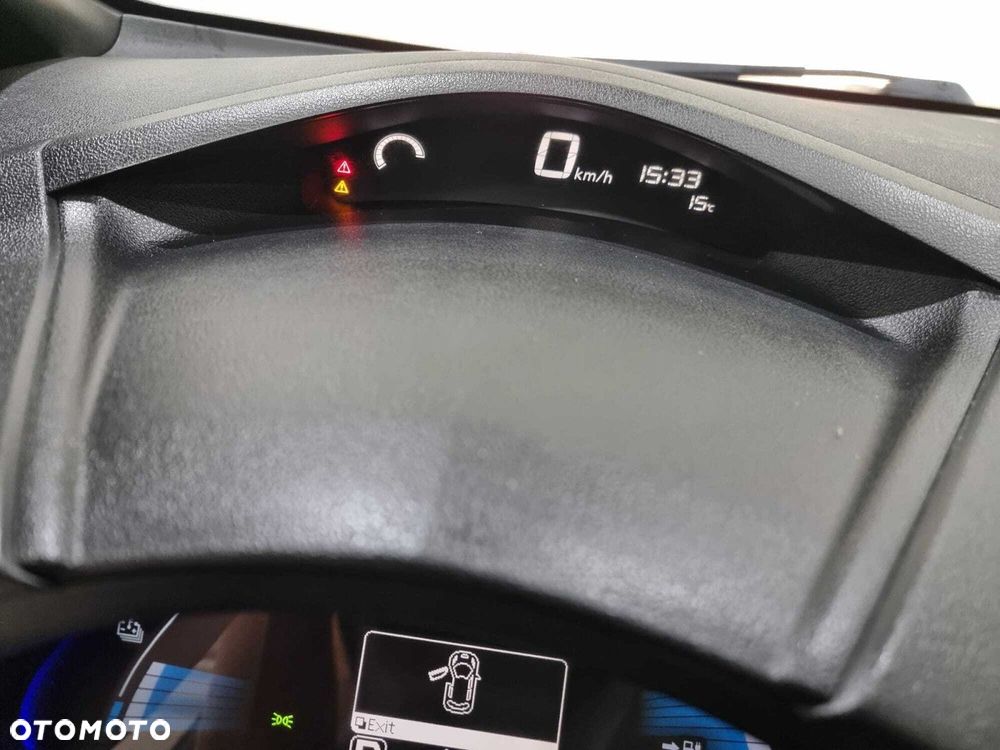 Nissan Leaf - 25