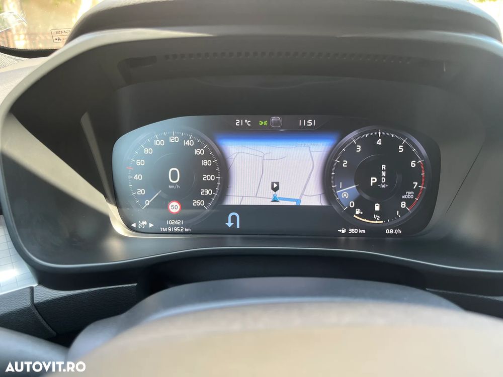 Volvo XC 40 B4 B Geartronic Momentum Pro - 17