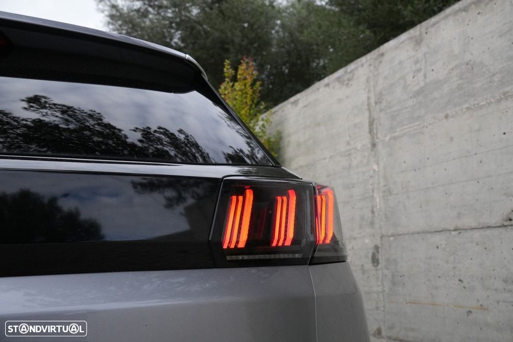 Peugeot 3008 1.2 PureTech Allure EAT8 - 28