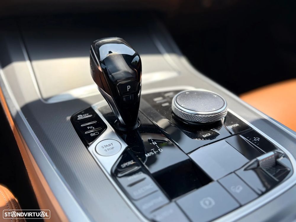BMW X5 45 e xDrive Pack M - 6