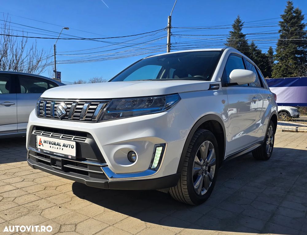 Suzuki Vitara 1.4 Boosterjet AllGrip MHEV Passion - 23