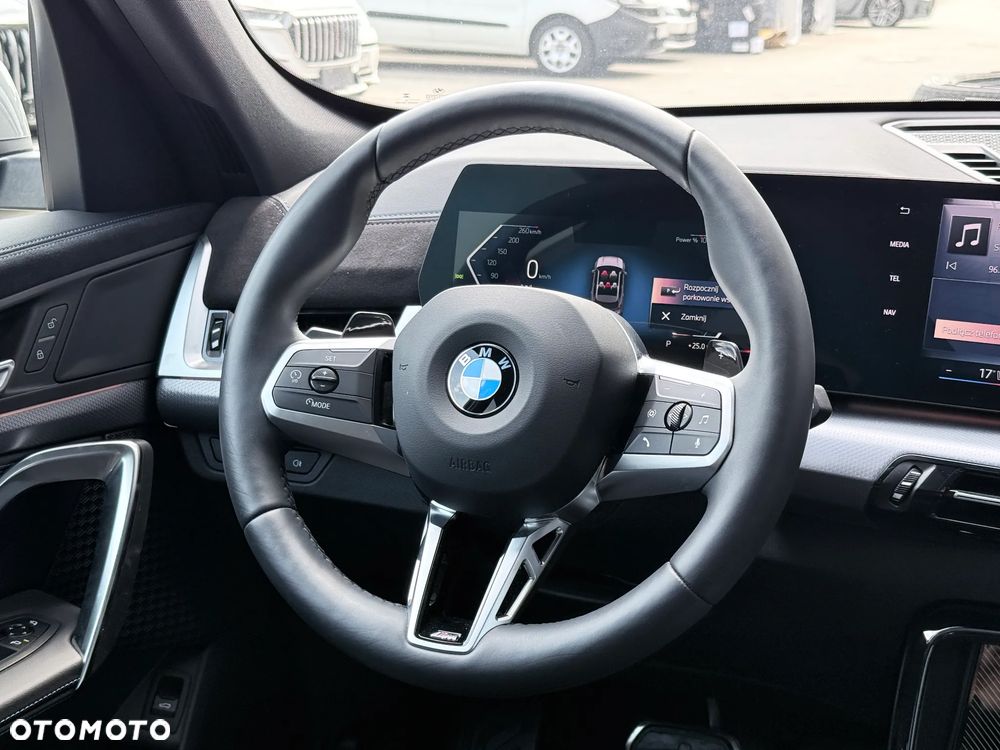 BMW X1 sDrive18i M Sport - 18