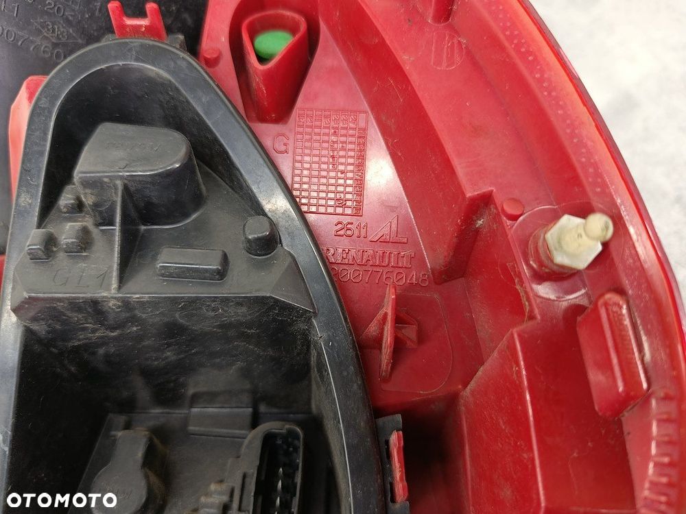LAMPA TYLNA LEWA RENAULT CLIO III 8200776048 HATCHBACK - 7