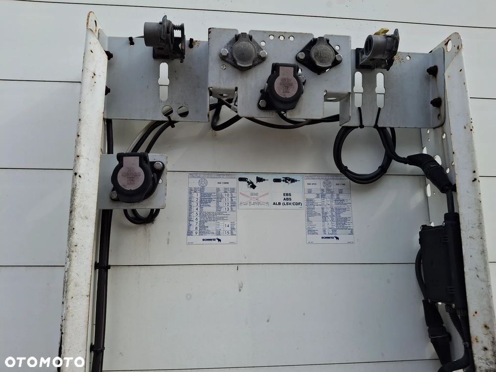 Schmitz Cargobull SKO24 - 11