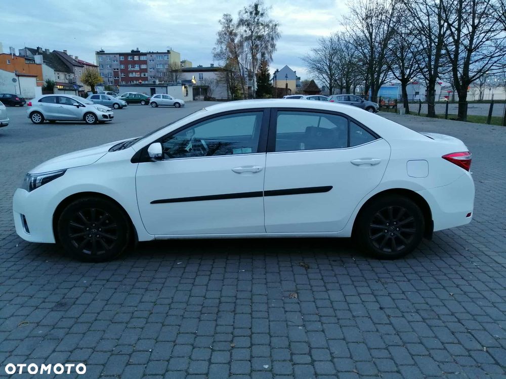 Toyota Corolla 2015 photo 2