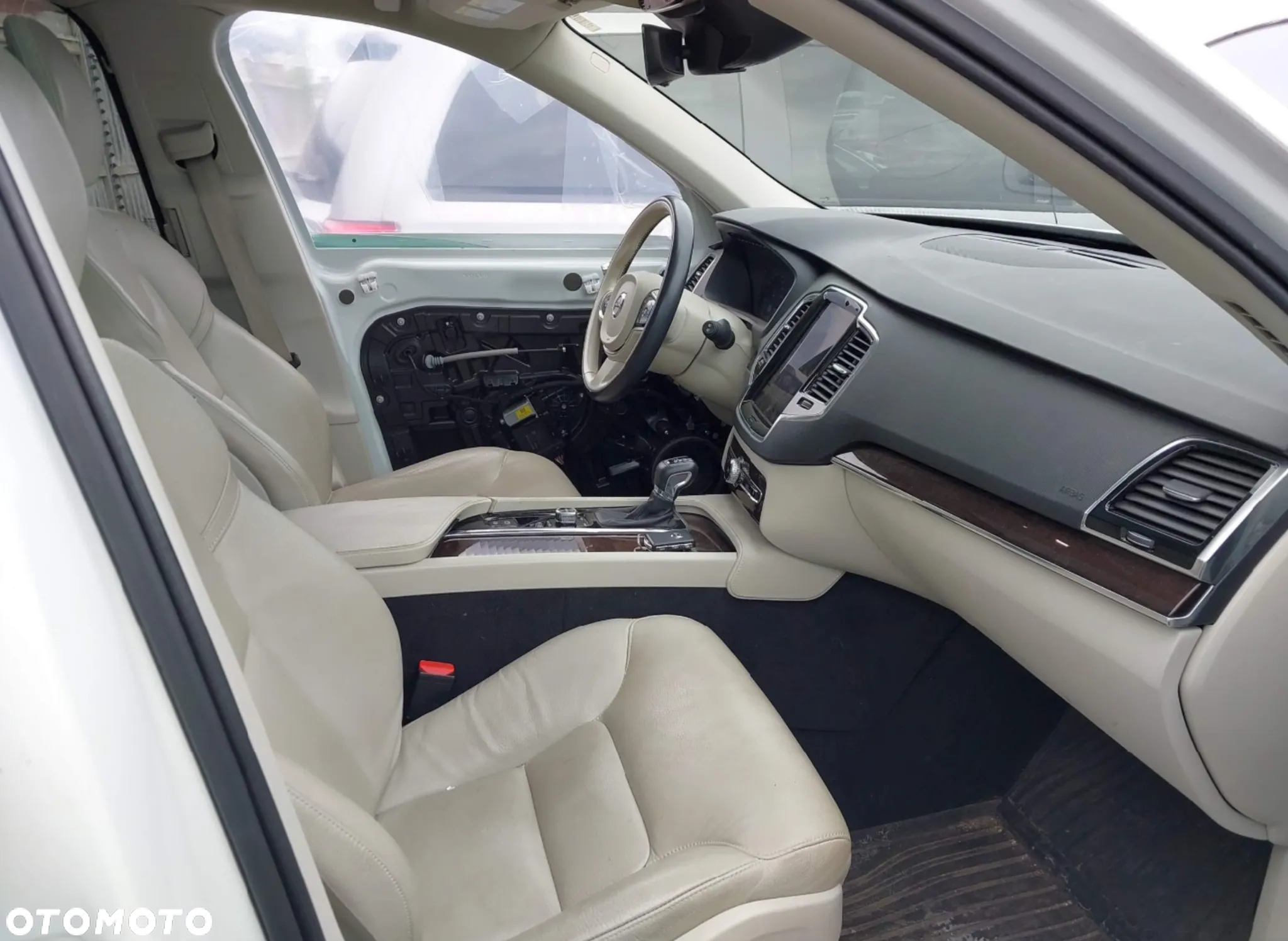 Volvo XC 90 T5 AWD Momentum - 8