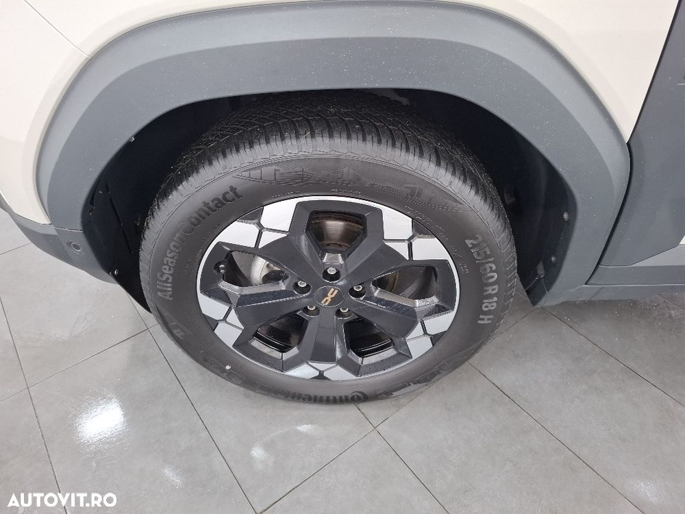Dacia Duster TCe 130 4X4 MHEV Extreme - 4