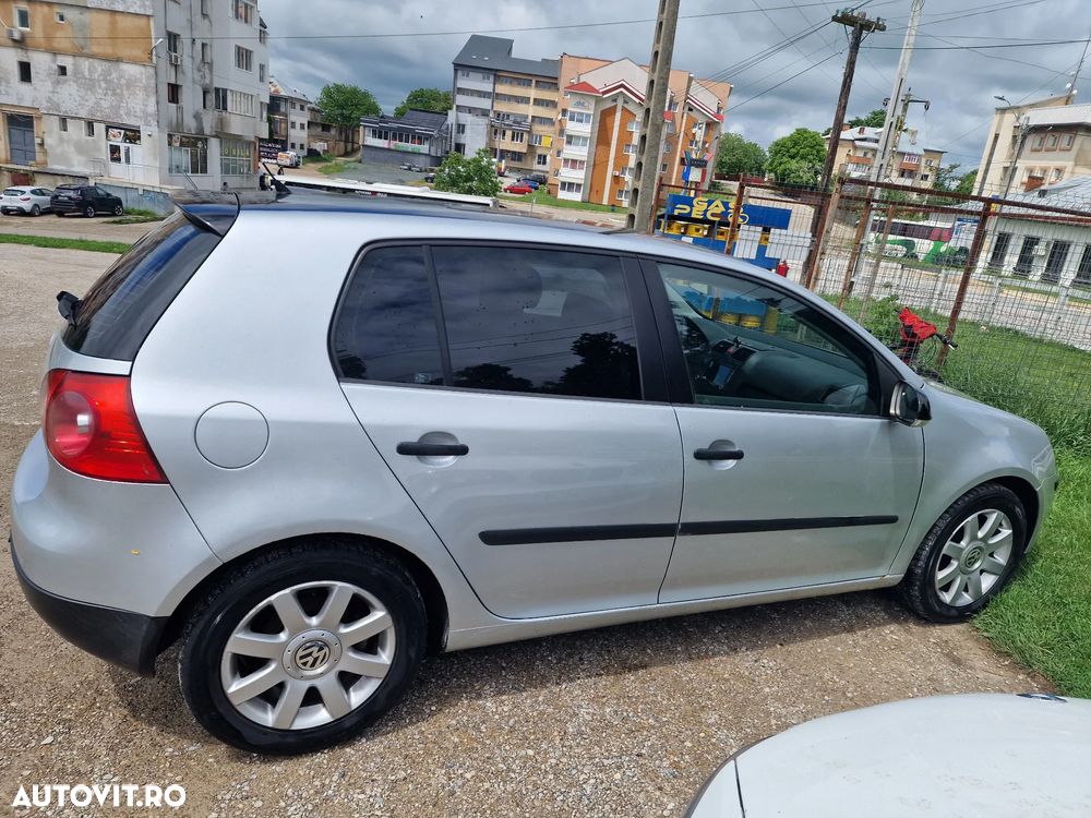 Volkswagen Golf - 3