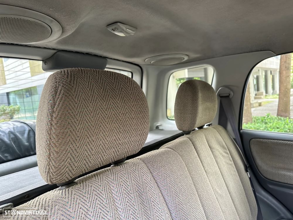 Suzuki Grand Vitara Metal Top 2.0 TDi - 26