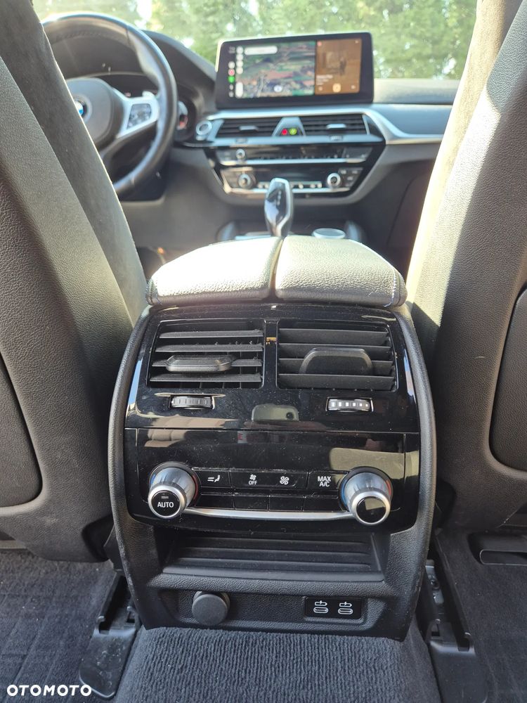 BMW Seria 5 520d M Sport sport - 21