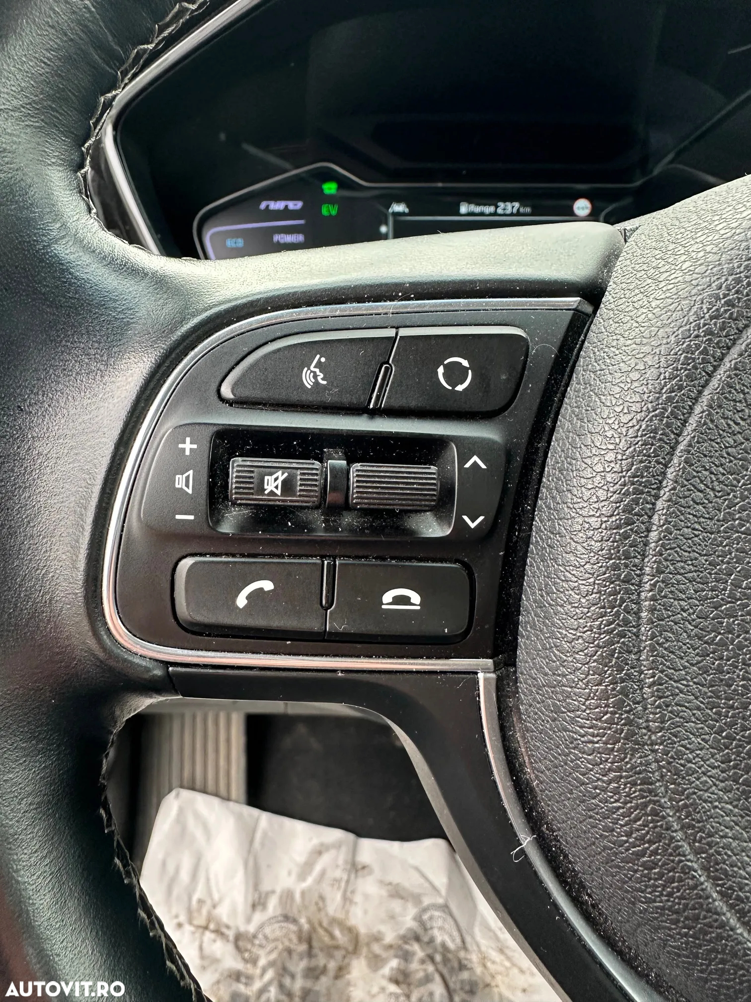 Kia Niro 1.6 GDI PHEV 2WD Aut. Vision - 35