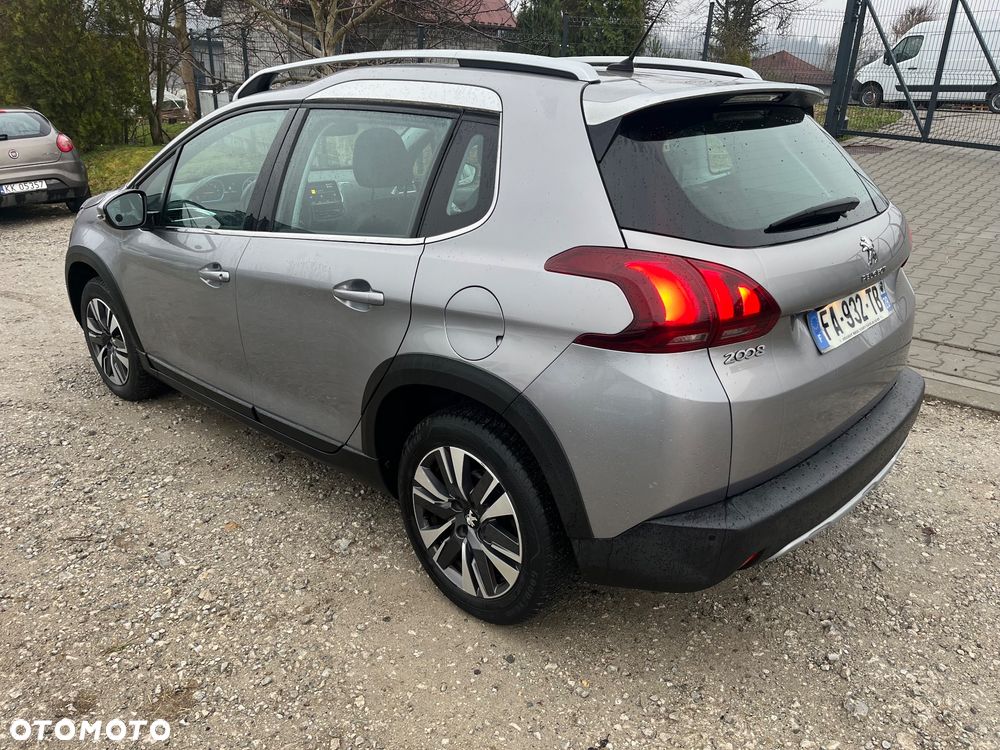 Peugeot 2008 PureTech 110 Stop&Start EAT6 GT-Line Edition - 17