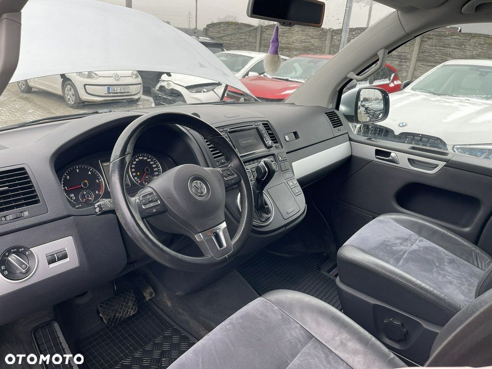Volkswagen Multivan - 7