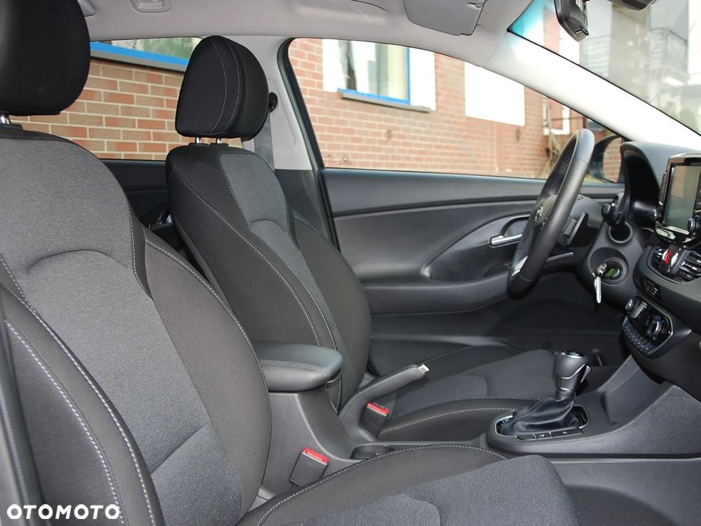 Hyundai i30 1.0 T-GDI Smart DCT - 10