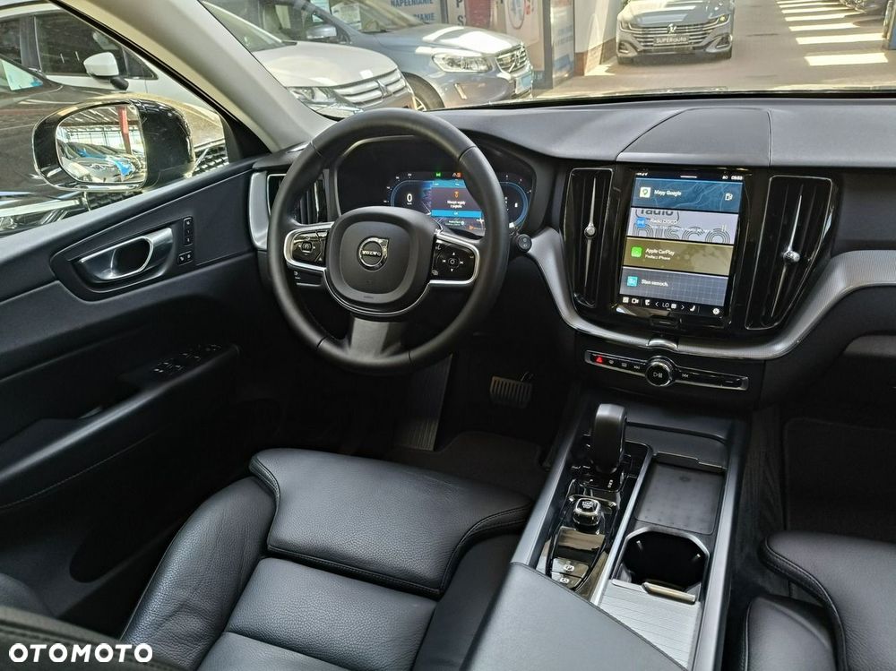 Volvo XC 60 B4 D AWD Ultimate Dark - 21