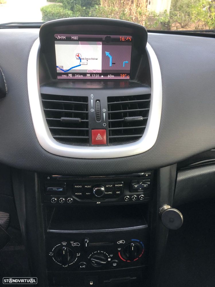 Peugeot 207 1.4 16V Open - 6