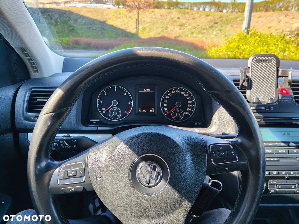 Volkswagen Jetta 1.6 TDI DPF Comfortline - 6