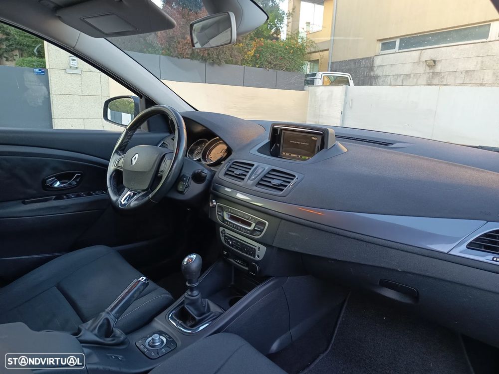 Renault Mégane Sport Tourer 1.5 dCi Limited SS - 11