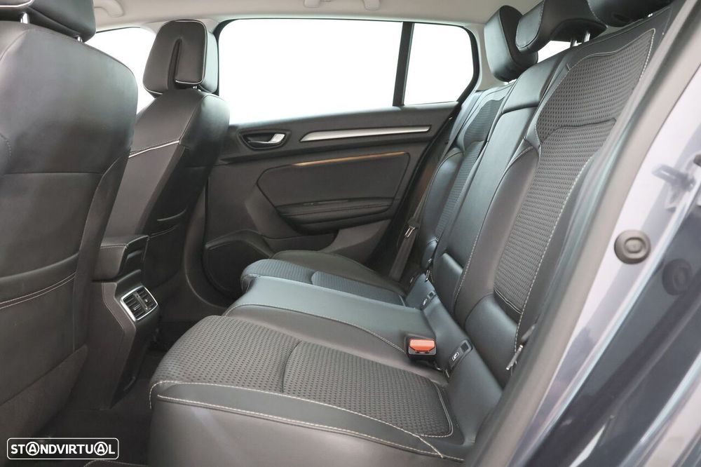 Renault Mégane Sport Tourer 1.5 Blue dCi Bose Edition EDC - 9