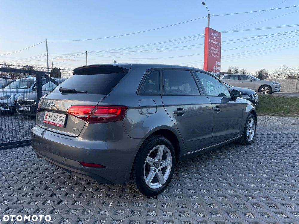Audi A3 Sportback 1.0 TFSI design - 9