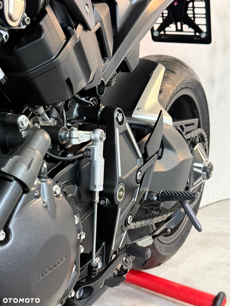 Honda CB - 14