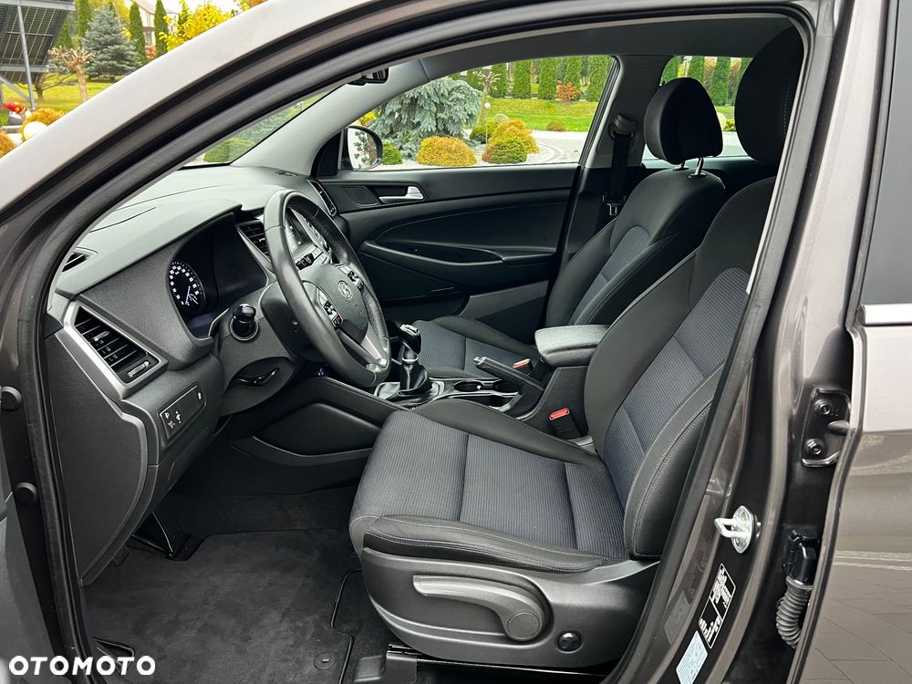 Hyundai Tucson blue 1.6 GDi 2WD Navi - 17