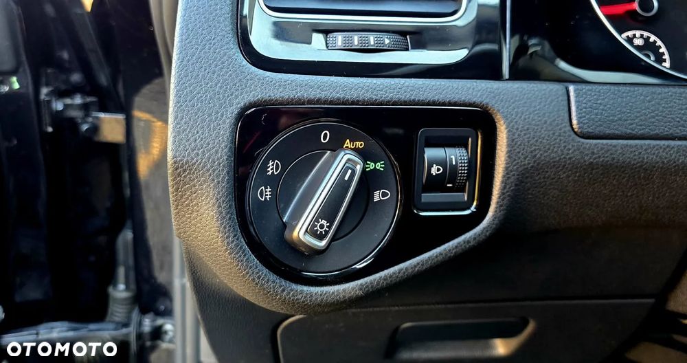 Volkswagen Golf Variant 1.6 TDI BlueMotion Technology Comfortline - 26