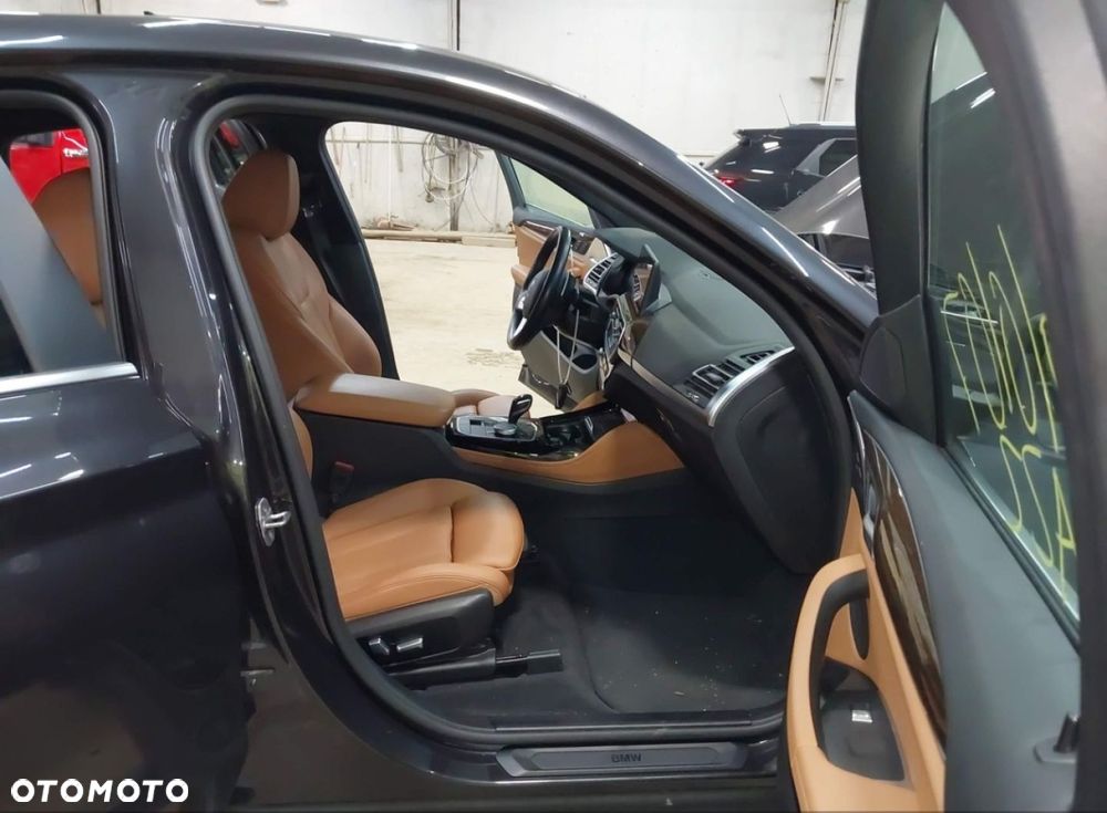BMW X4 - 10