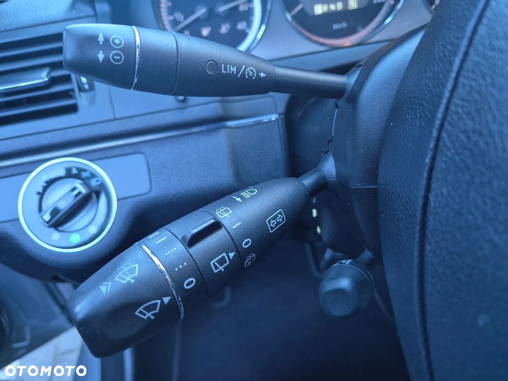 Mercedes-Benz Klasa C 320 T CDI DPF 4Matic 7G-TRONIC Avantgarde - 18