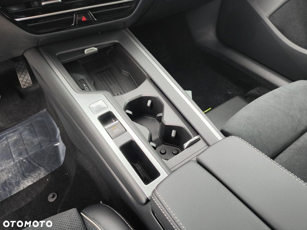 Volkswagen Passat - 16