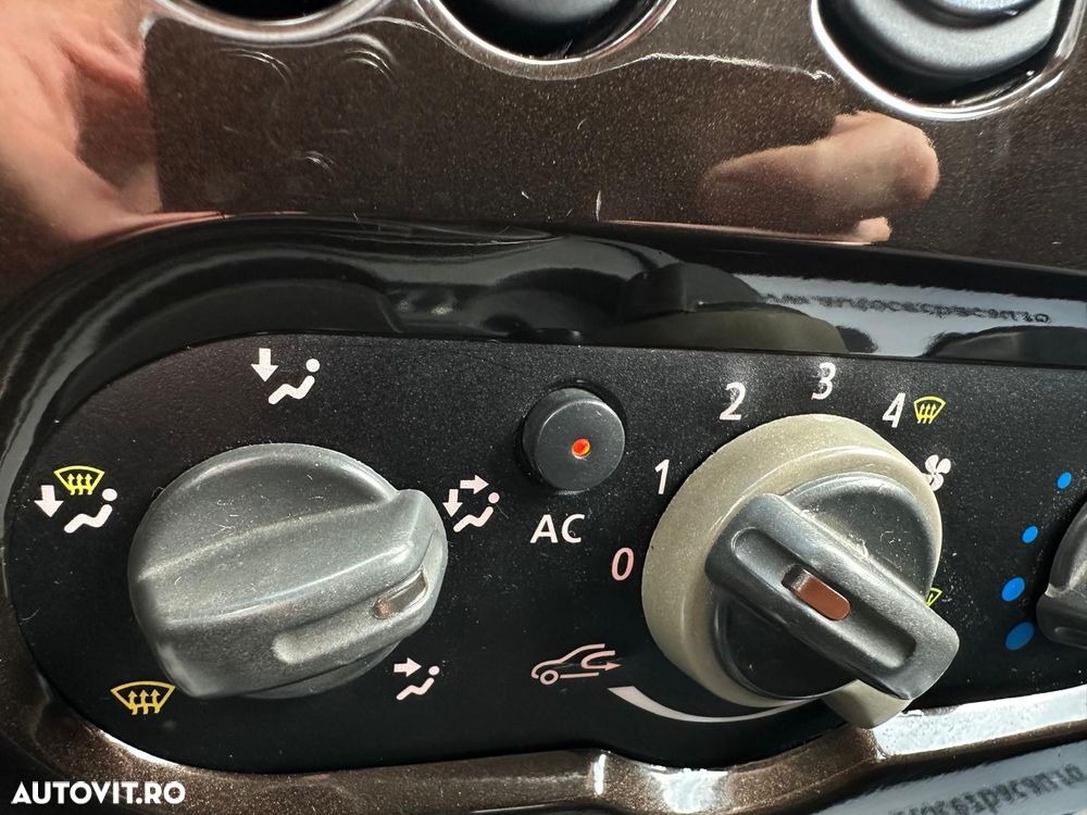Dacia Duster 1.5 dCi 4x2 Ambiance - 15