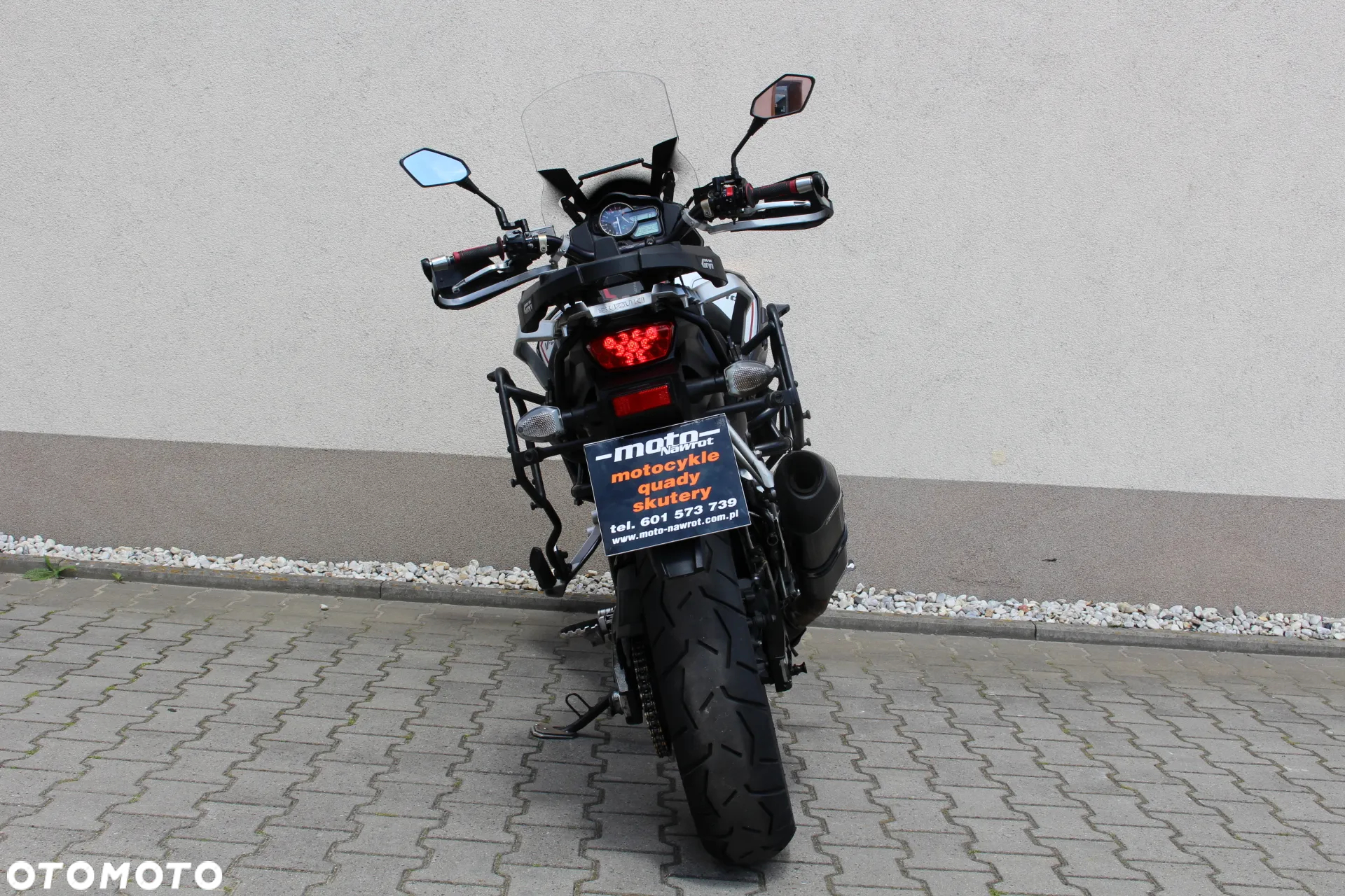 Suzuki V-STROM - 6