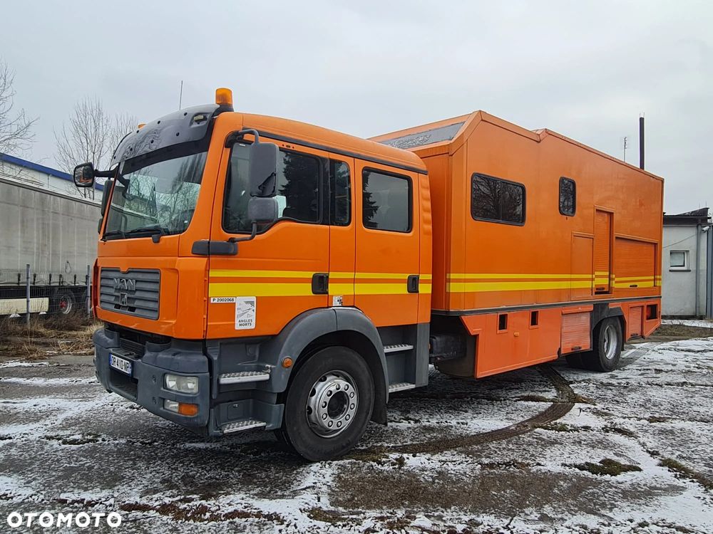 MAN 18.224 Klima Webasto Toaleta Winda Dystrybucja Zbiorniki Na Paliwo - 2