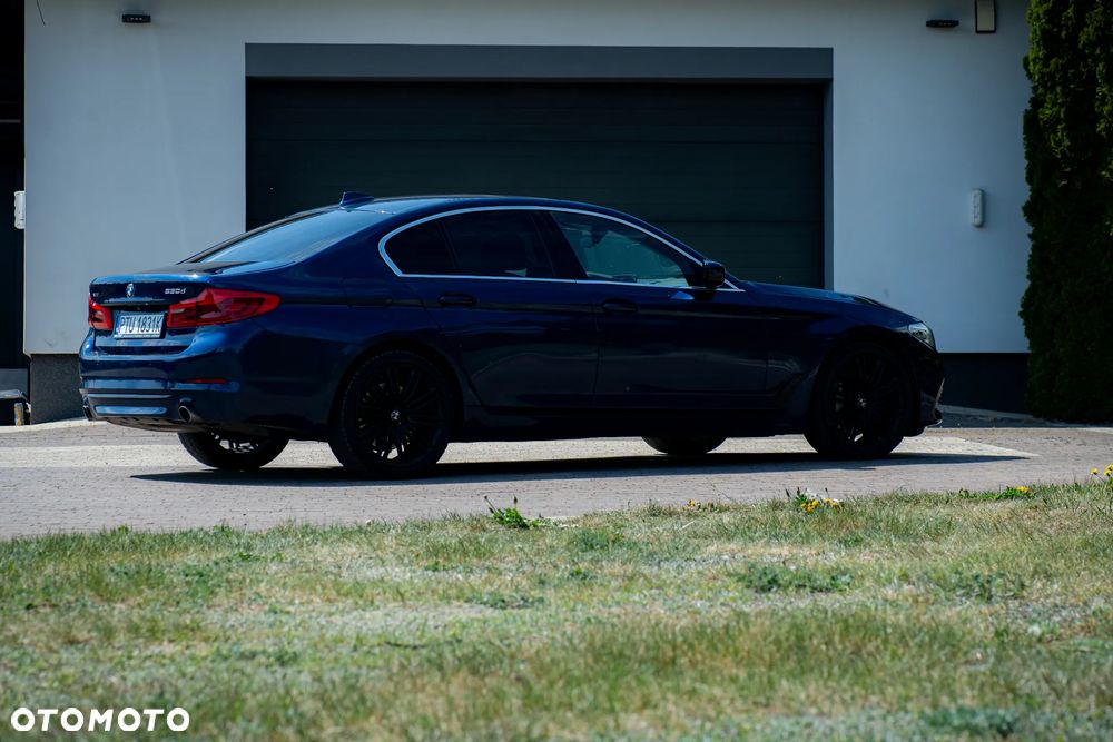 BMW Seria 5 530d xDrive Sport Line - 15