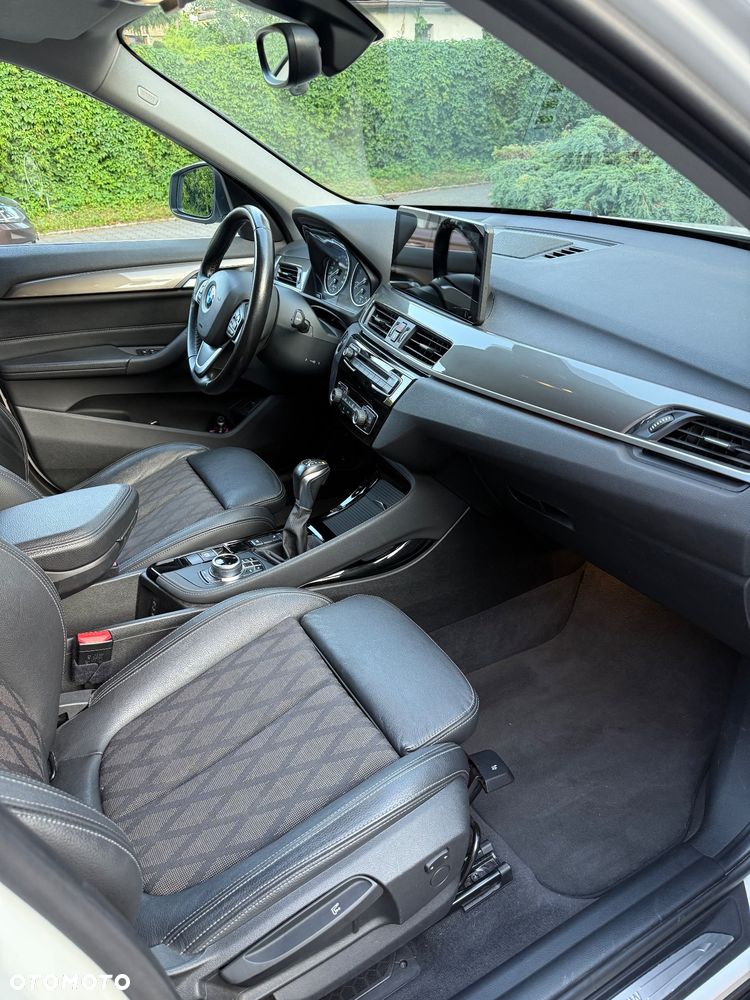 BMW X1 xDrive25d xLine - 6