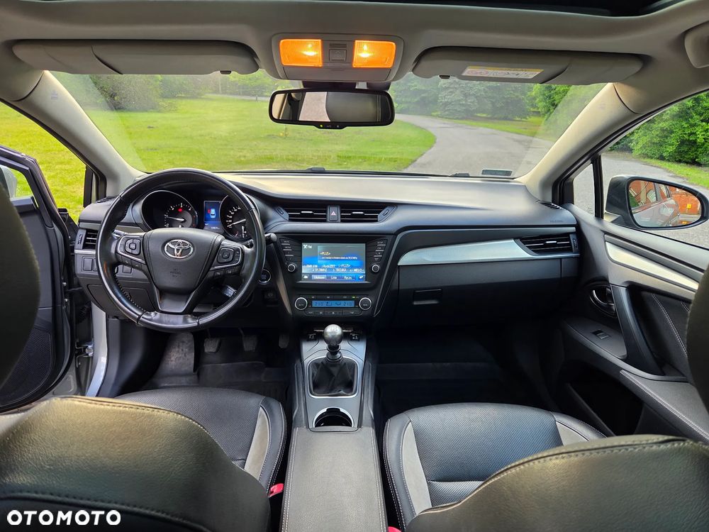 Toyota Avensis 1.6 D-4D Prestige - 13