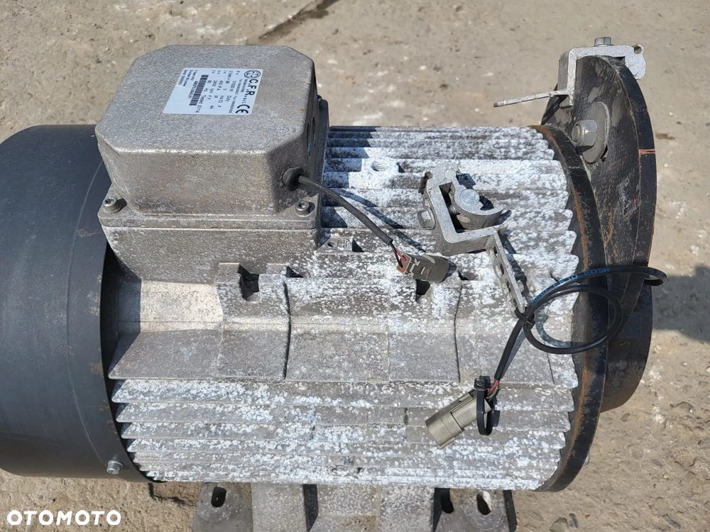Silnik elektryczny trójfazowy 31kW 96V sprawny - 2