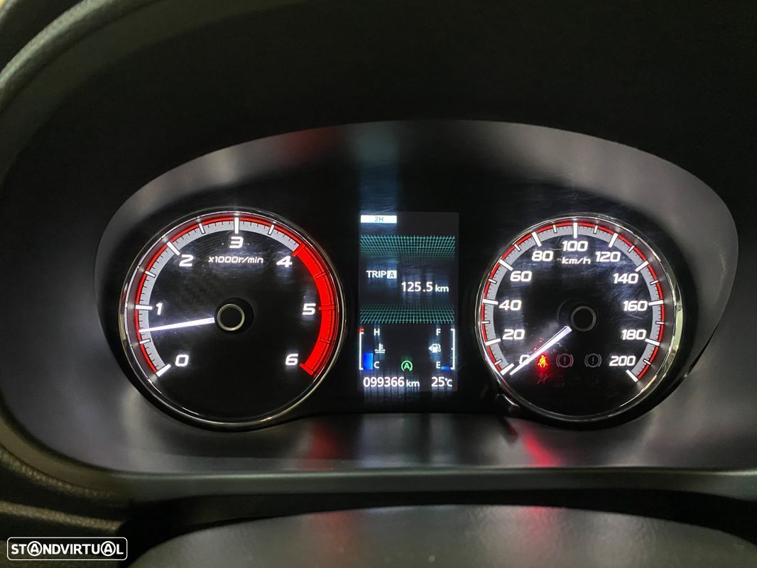 Mitsubishi L200 2.3 DI-D CD Invite 4WD - 15