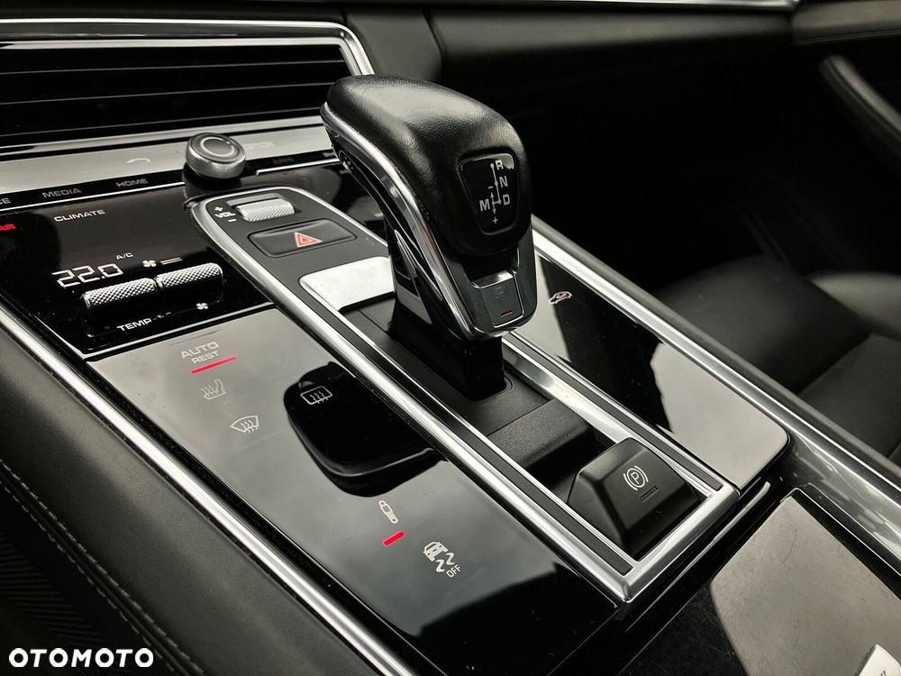 Porsche Panamera - 28